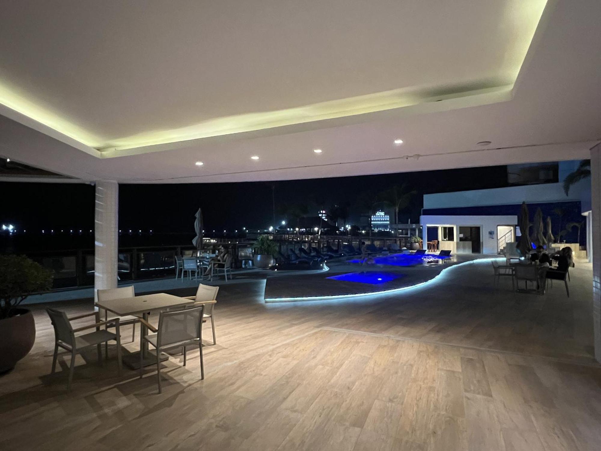 Apartment Particular Deluxe Iate Plaza