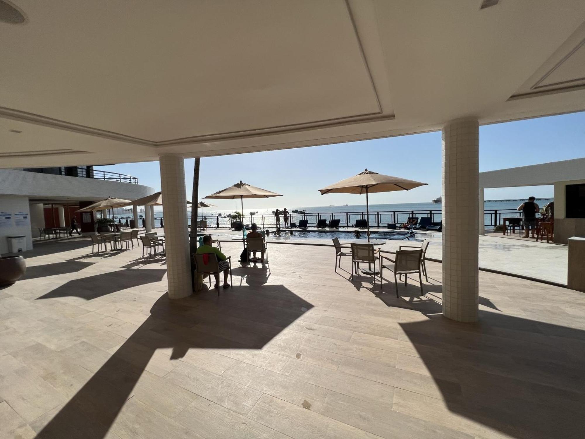 Particular Deluxe Iate Plaza Apartment *