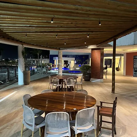 Apartamento Particular Deluxe Iate Plaza Fortaleza (Ceara)
